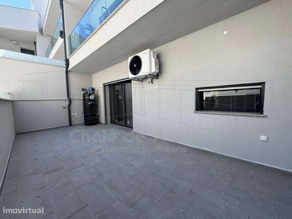 Apartamento T2 com Terraço Privativo e Aparcamento em Esgueira | Av...-17