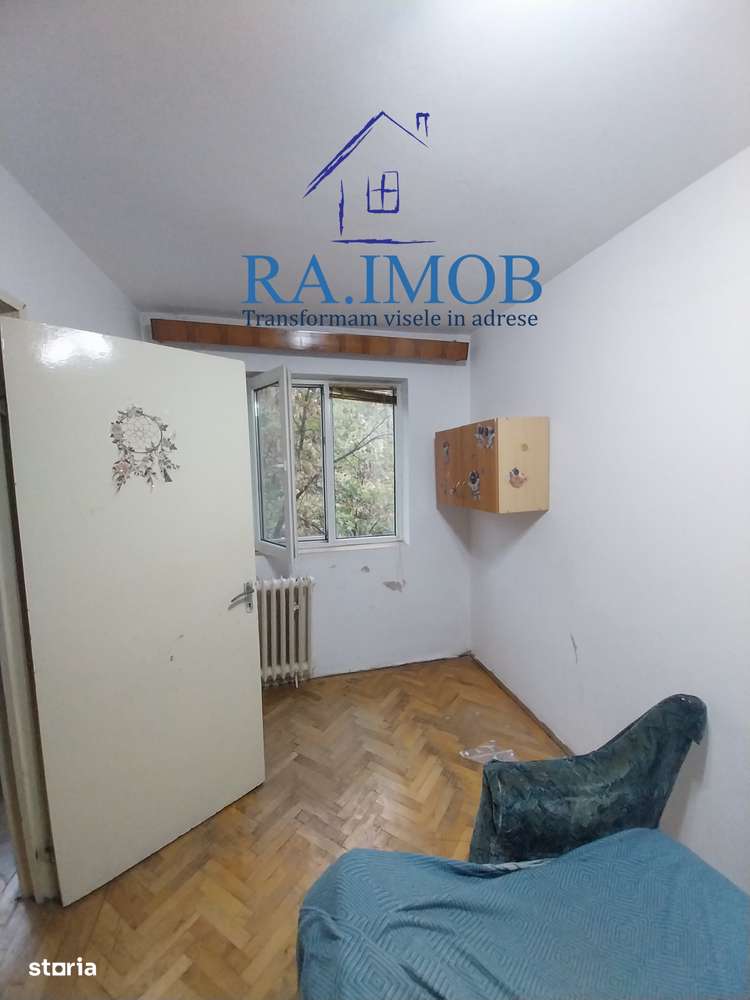Apartament 2 camere,  3/4 - Vest - Erou Moldoveanu Marian - 34000 euro-3