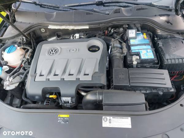 Volkswagen Passat Variant 2.0 TDI DSG BlueMotion Technology R-Line - 8