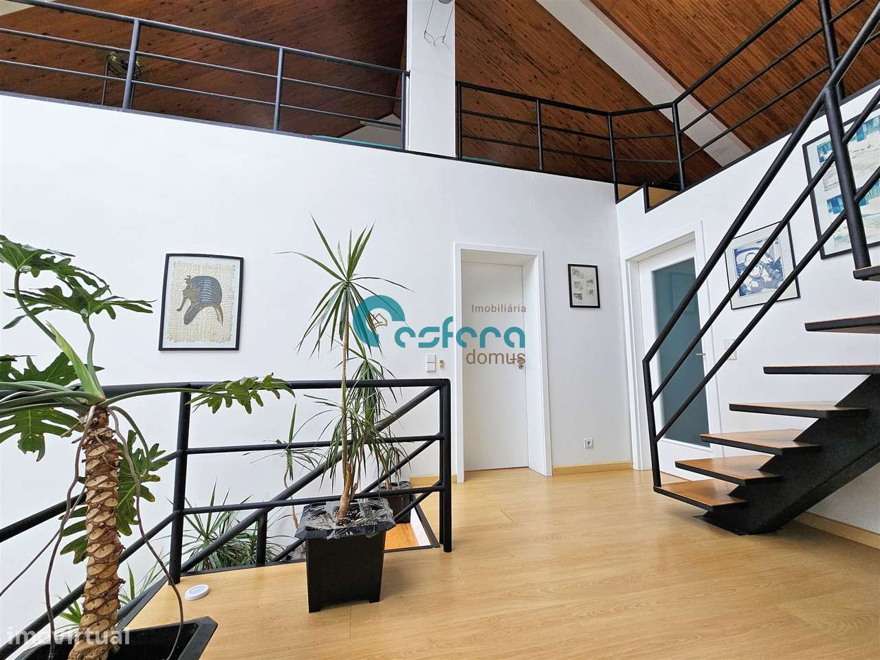 Moradia T5 com Piscina Coberta e Apartamento Independente em Aveleda,-28