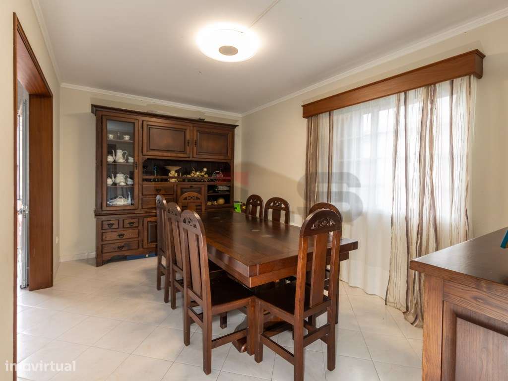 Moradia V4+1 próximo do Parque Urbano, São Pedro, Ponta Delgada-9