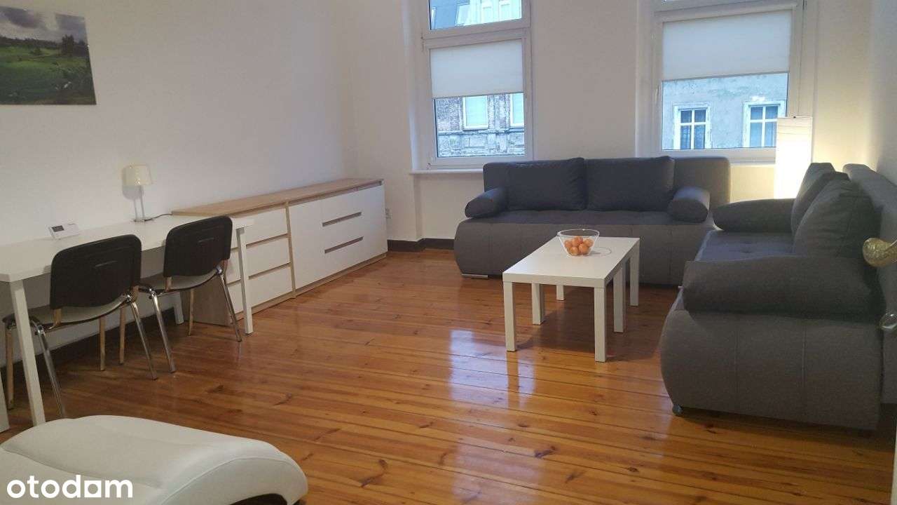 Duży 20 m2 pokój 1 os. w centrum. Big sgl room.