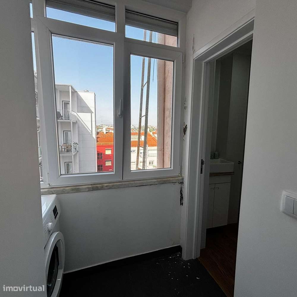 T2+1 Totalmente Remodelado em Edifício Recuperado!-6