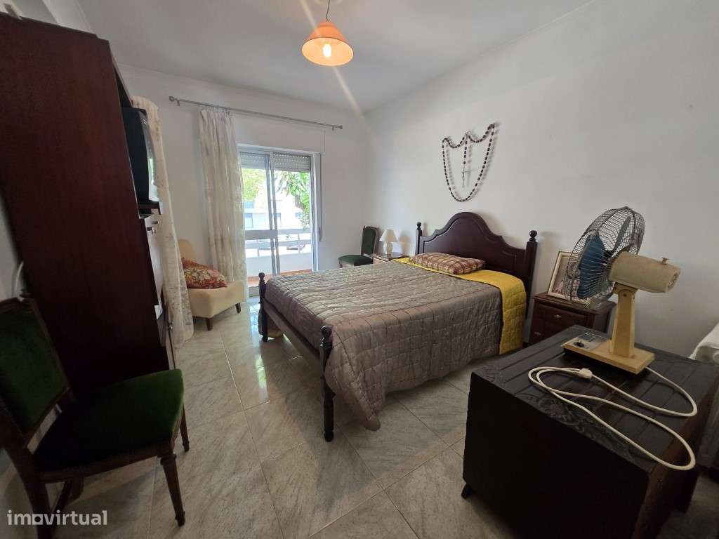 Simpático Apartamento T3, em prédio com elevador, no centro de Tavira-10