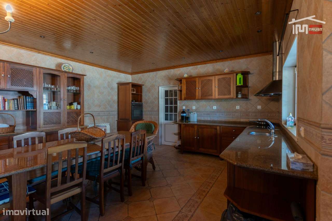 Moradia bifamiliar, para venda, Ourém - Nossa Senhora das Misericor... - Grande imagem: 5/40