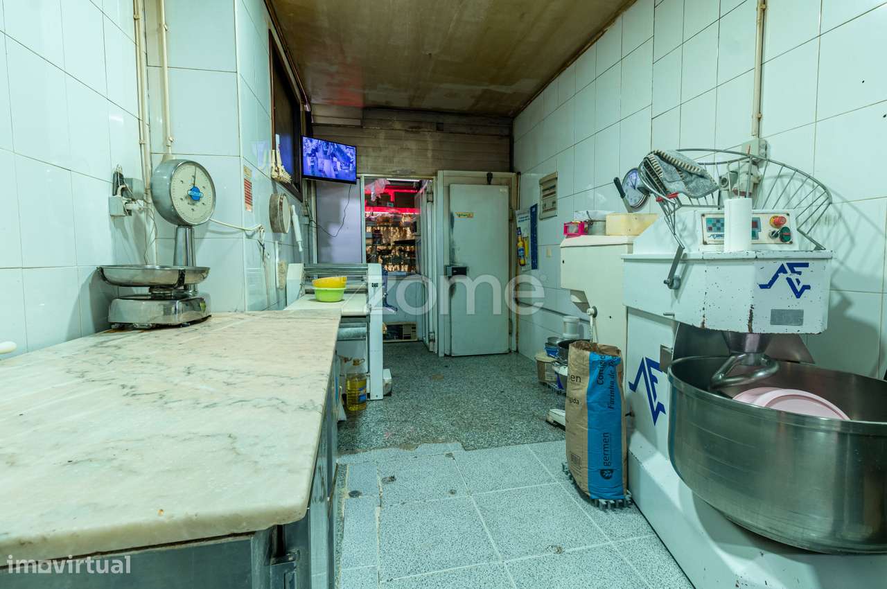 Confeitaria com Fabrico Próprio, em Rio Tinto-16