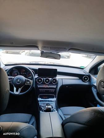 Mercedes-Benz C 200 d T 9G-TRONIC AMG Line - 9