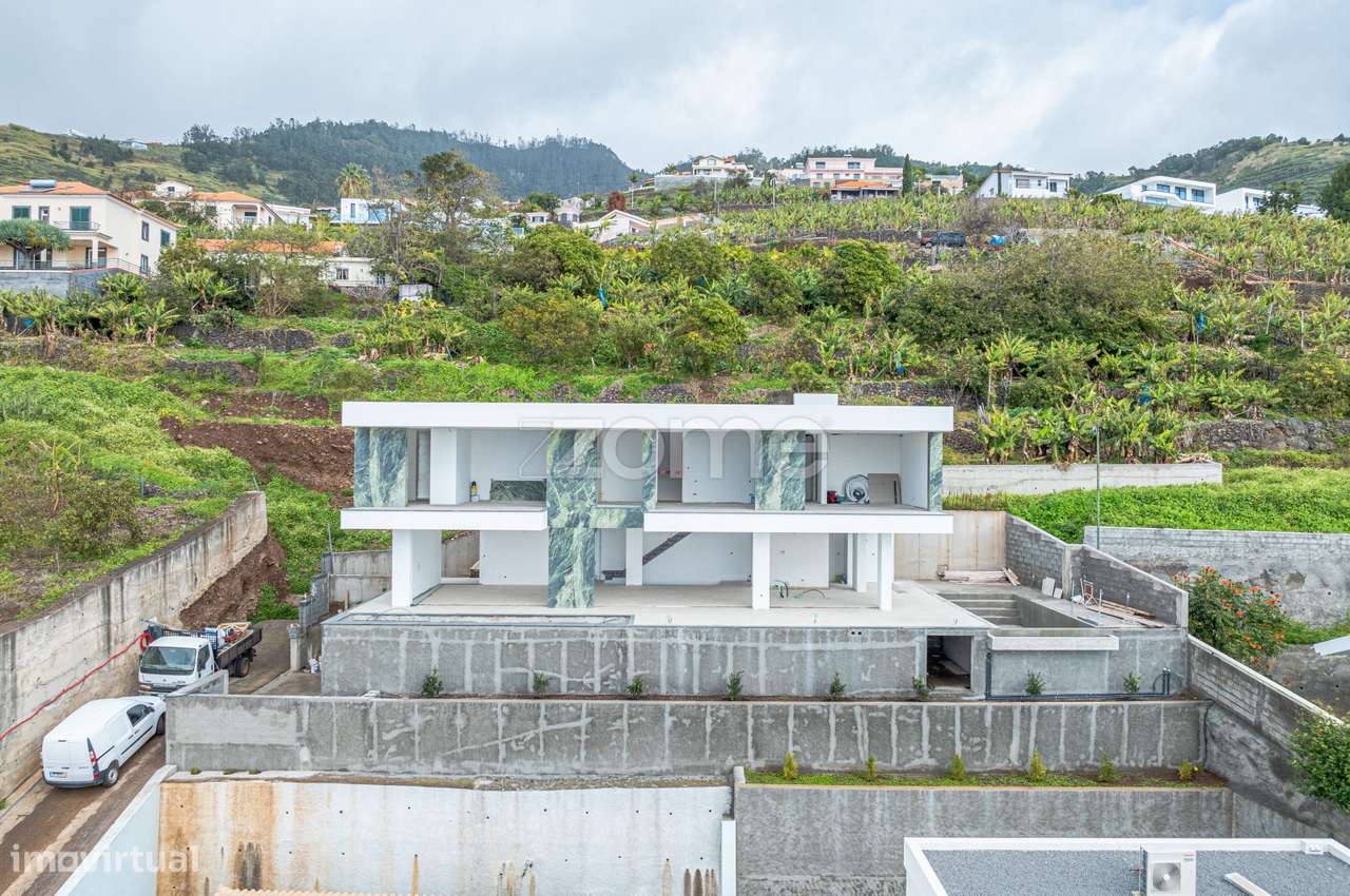 Moradia T3| Vista Mar| Luxo| Calheta - Grande imagem: 3/41