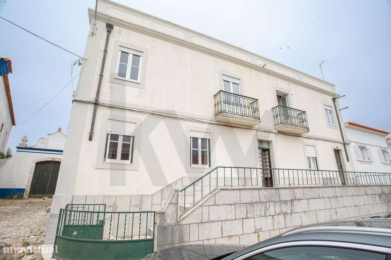 Prédio no Sítio da Nazaré - Grande imagem: 3/60