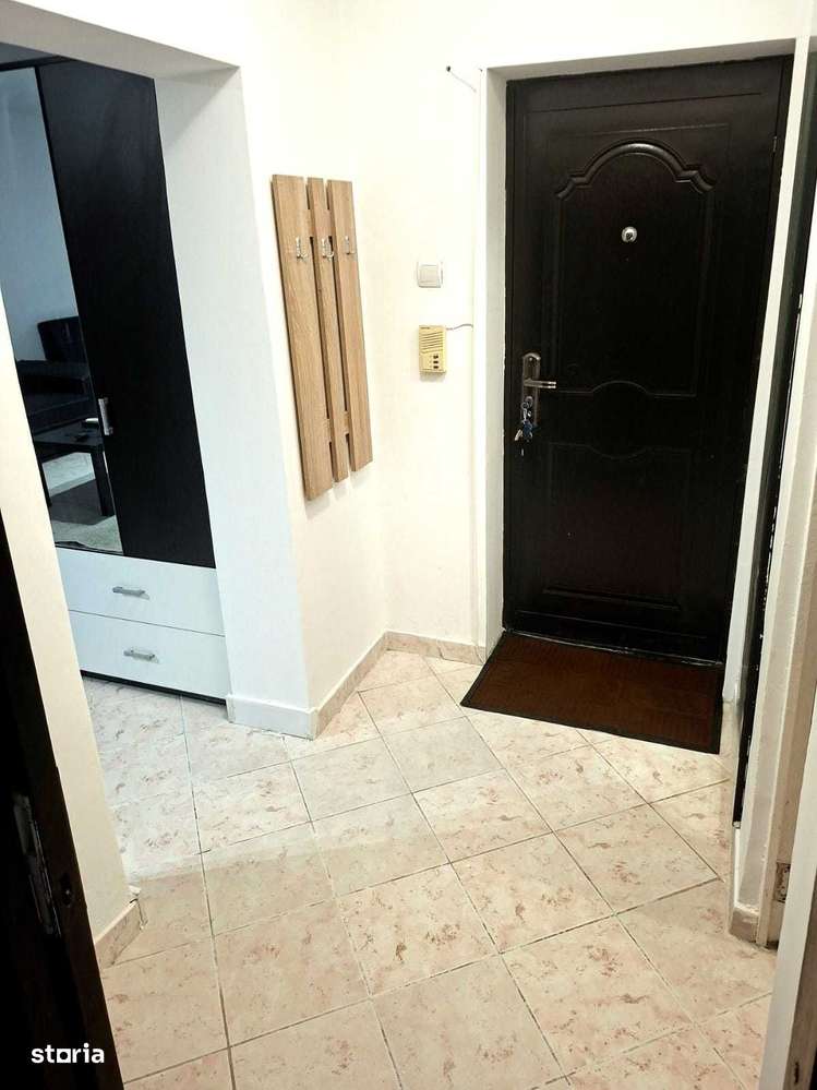 Unirii - Bd. Mircea Voda, garsoniera bloc mixt-3