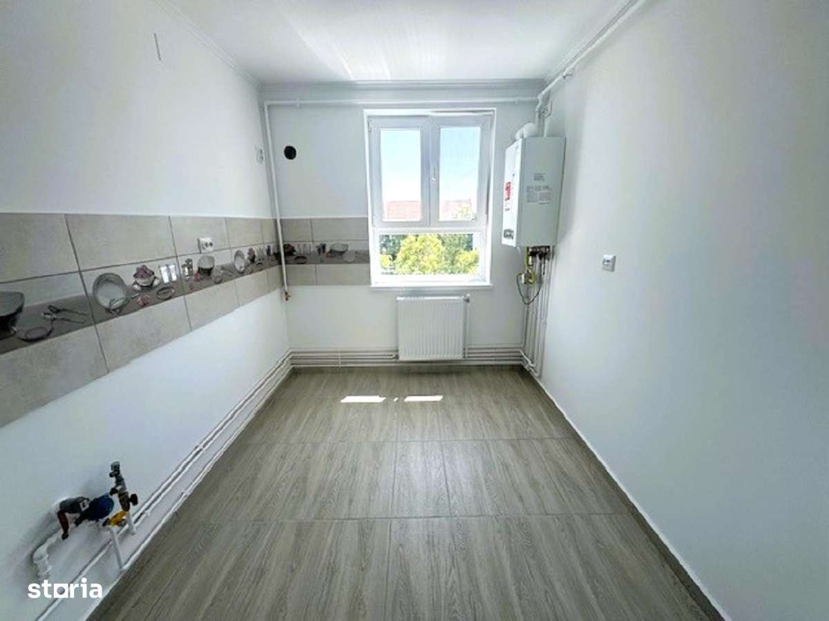 Apartament 3 camere vis a vis de Prefectura complet renovat - Imagine principală: 5/12