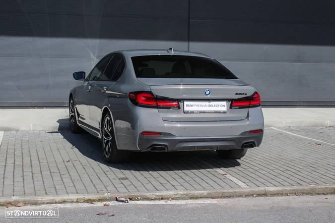 BMW 520 e Pack M - 8