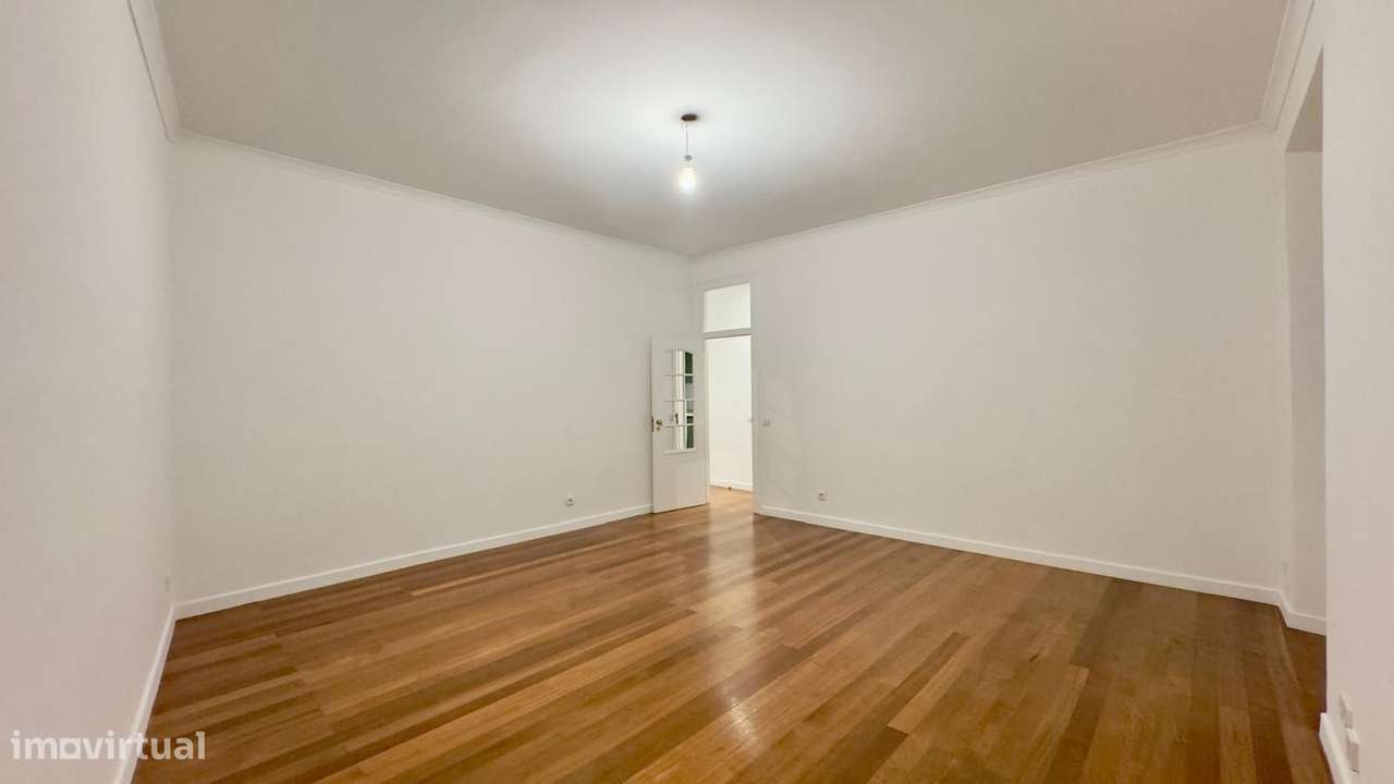 Apartamento T2 com varanda, Estrela, Lisboa - Grande imagem: 4/26