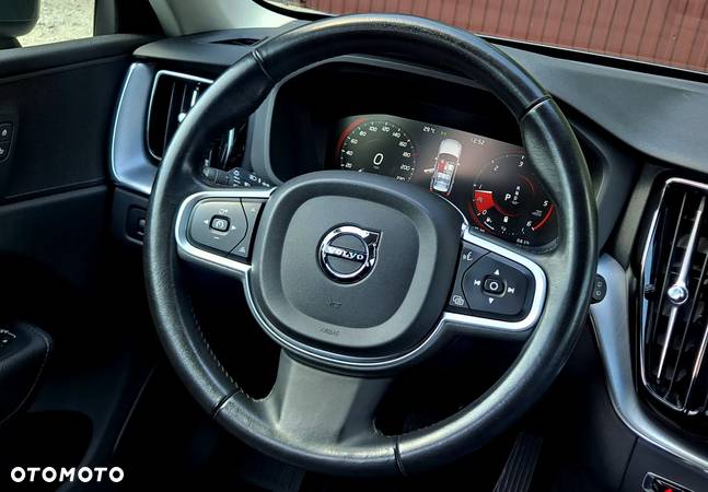 Volvo XC 60 B4 D Geartronic Momentum - 21