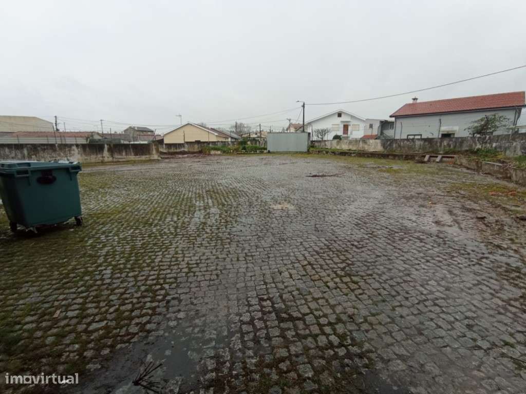 Armazém Industrial com poço - 1.180 m² - Grande imagem: 3/23