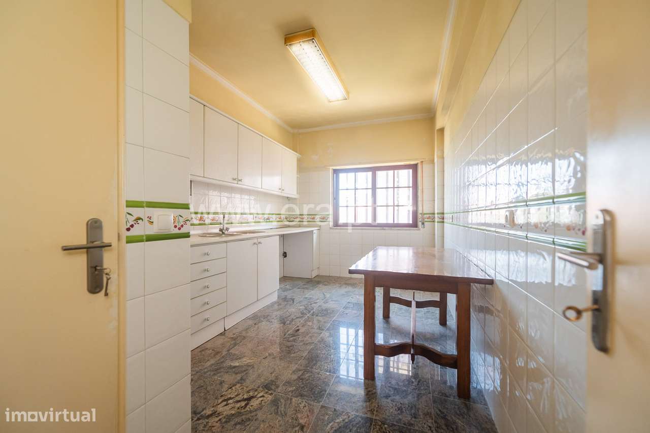 Apartamento T3 no Casal do Chapim-7