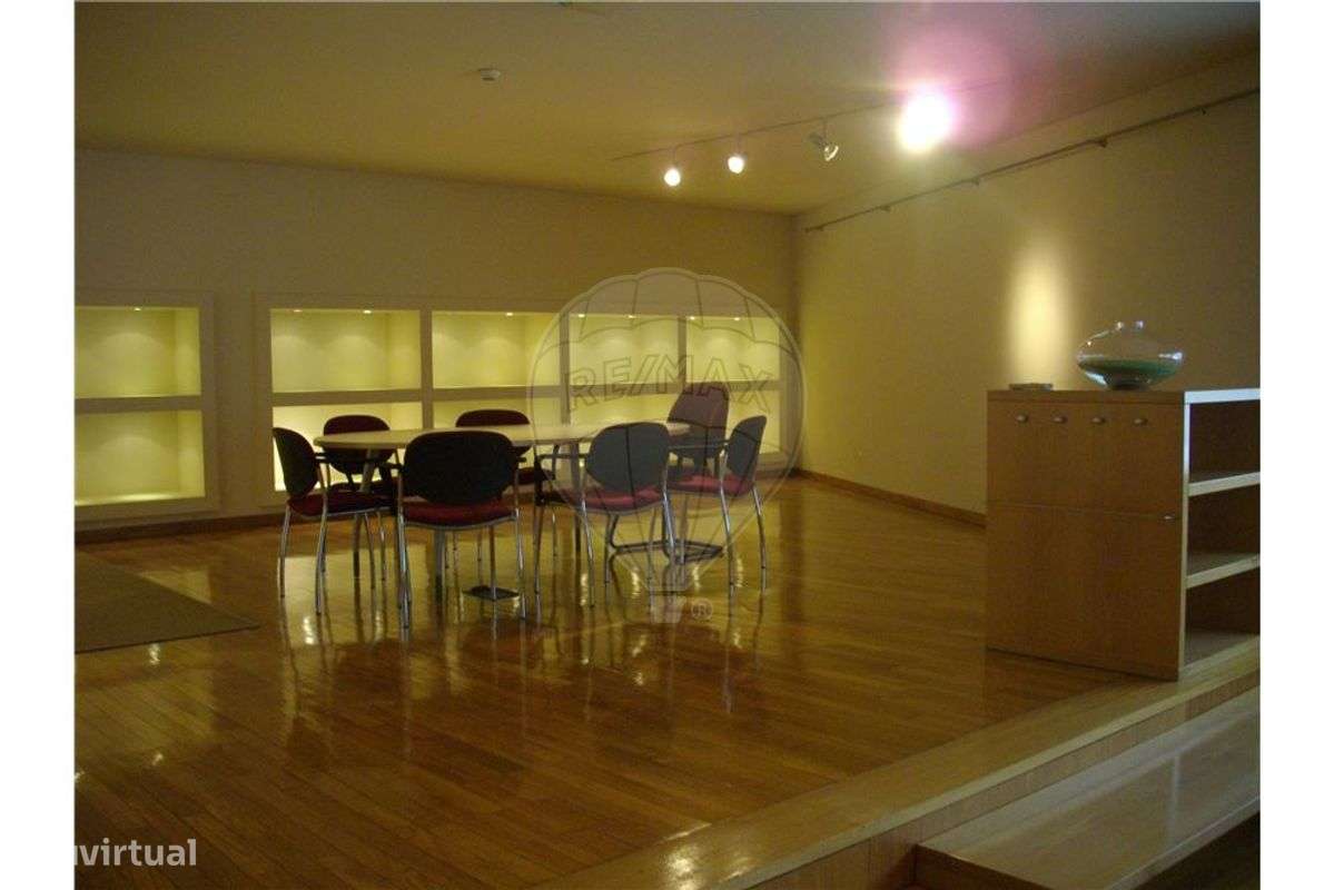 Armazém T0 para arrendamento - Grande imagem: 2/26