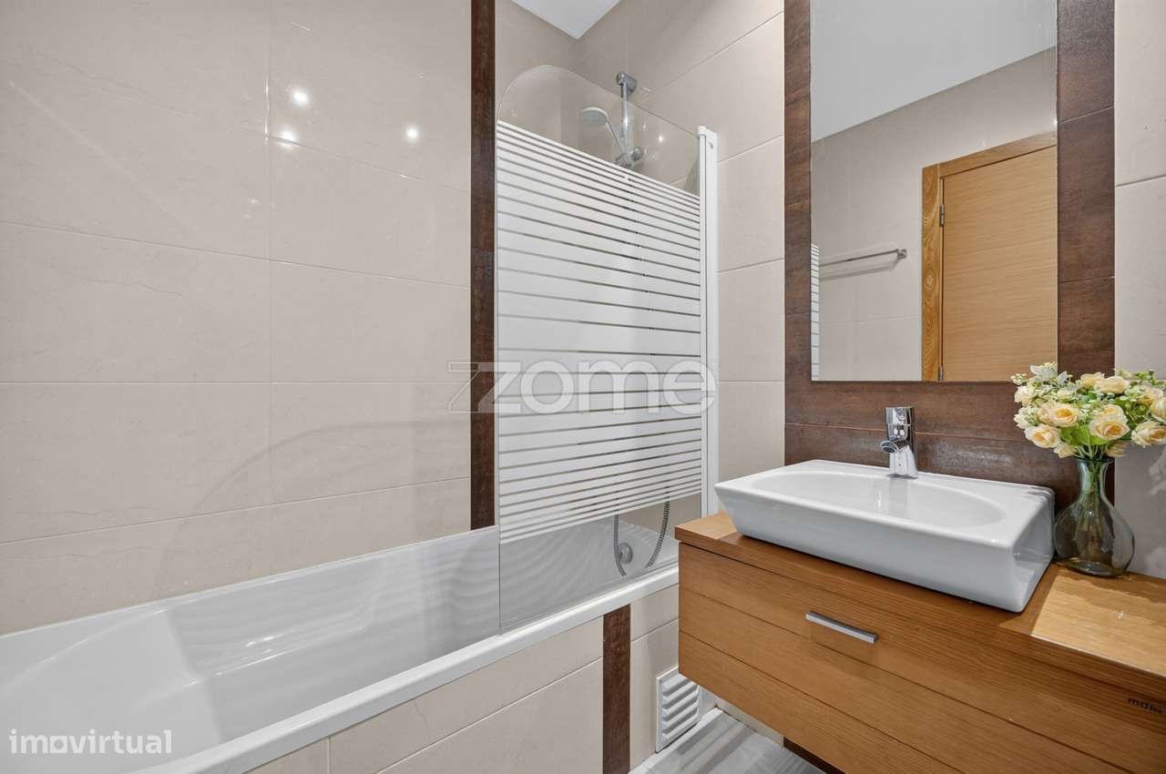 Apartamento T3 na Urbanização do Jardim da Amoreira - Ramada-18