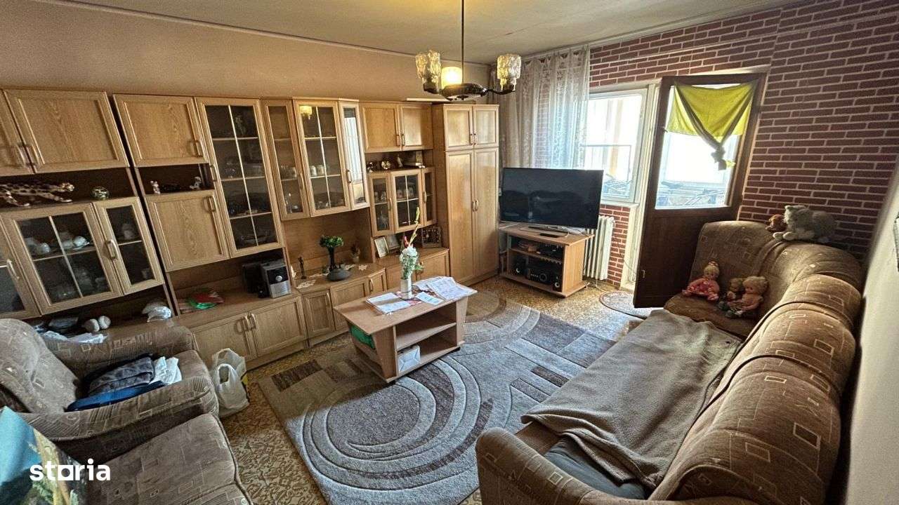 Apartament 3 Camere Astra Decomandat-0