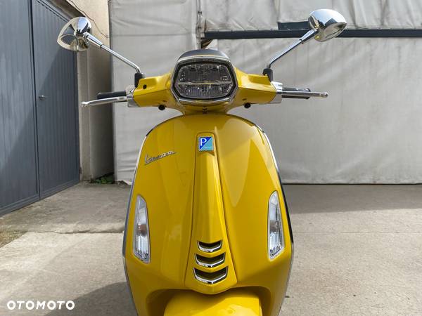 Piaggio Vespa - 2