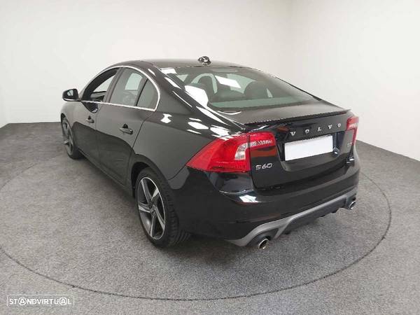 Volvo S60 2.0 D3 R-Design Momentum Geartronic - 2