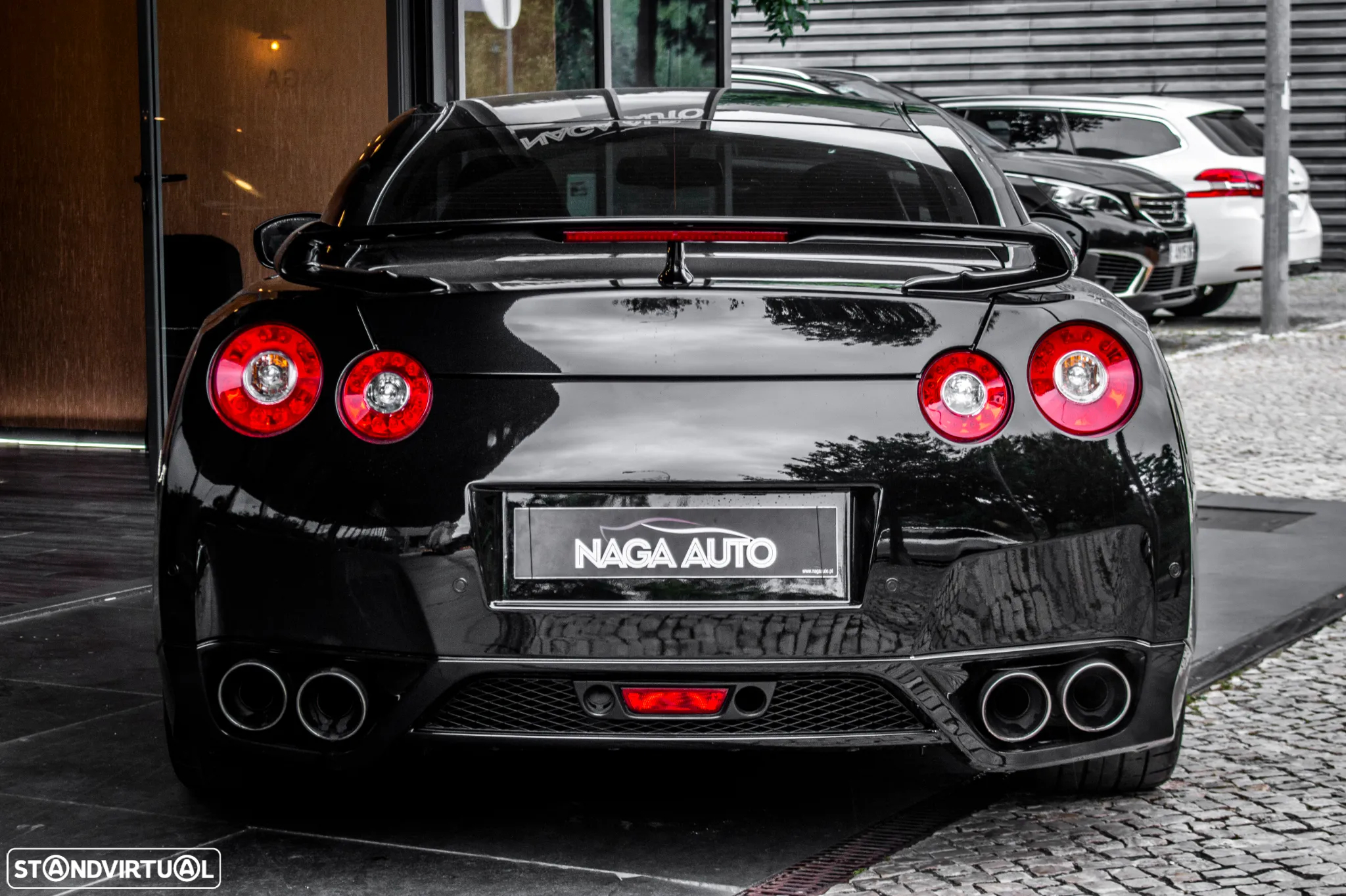 Nissan GT-R Black Edition - 13