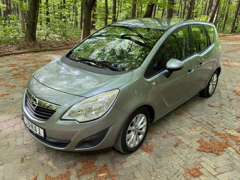 Opel Meriva II (2010-) 1.4 Cosmo 2013