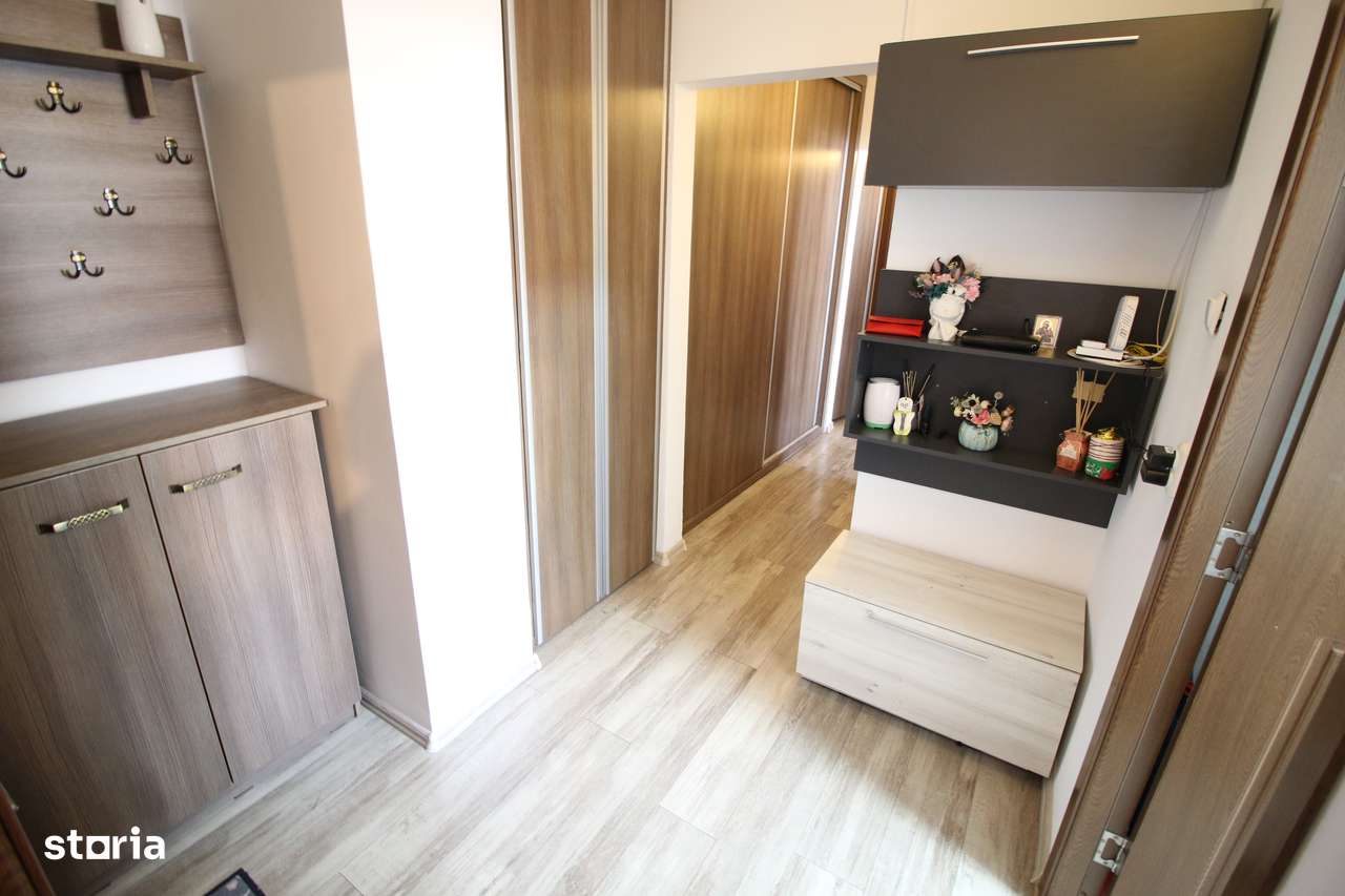 Ap. 3dec. Micro 17, etaj 3, renovat, mobilat si utilat - Imagine principală: 5/15