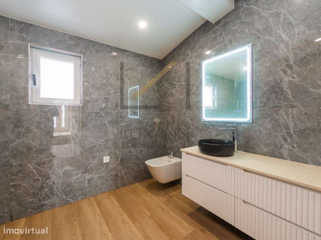 Moradia T5 Recuperada com Piscina, 2 Suítes e Garagem - Lote Isolad...-28