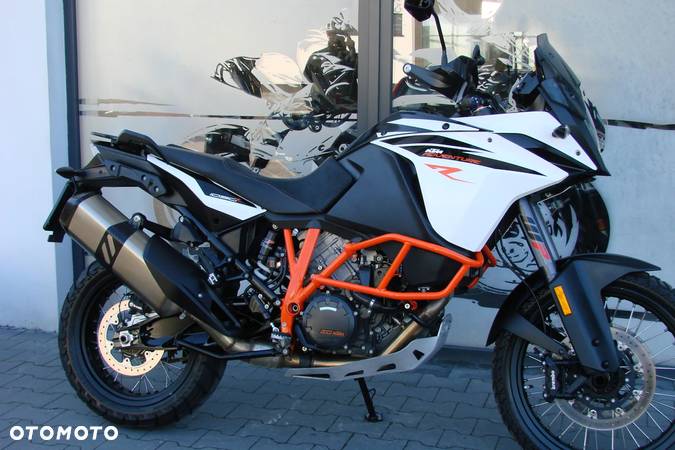 KTM Adventure - 20