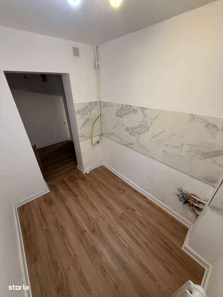 2 camere la parter zona Narcisa-5