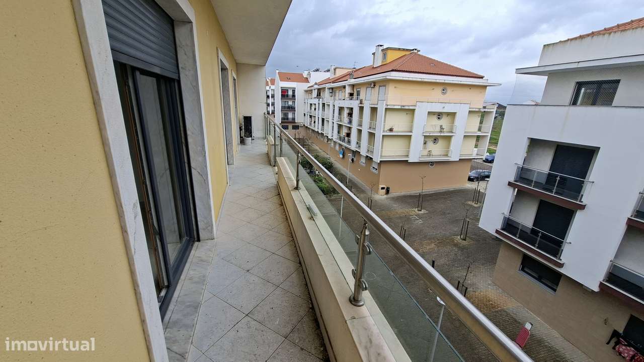 Apartamento T4  com 196m2 no Pinhal Novo.-16