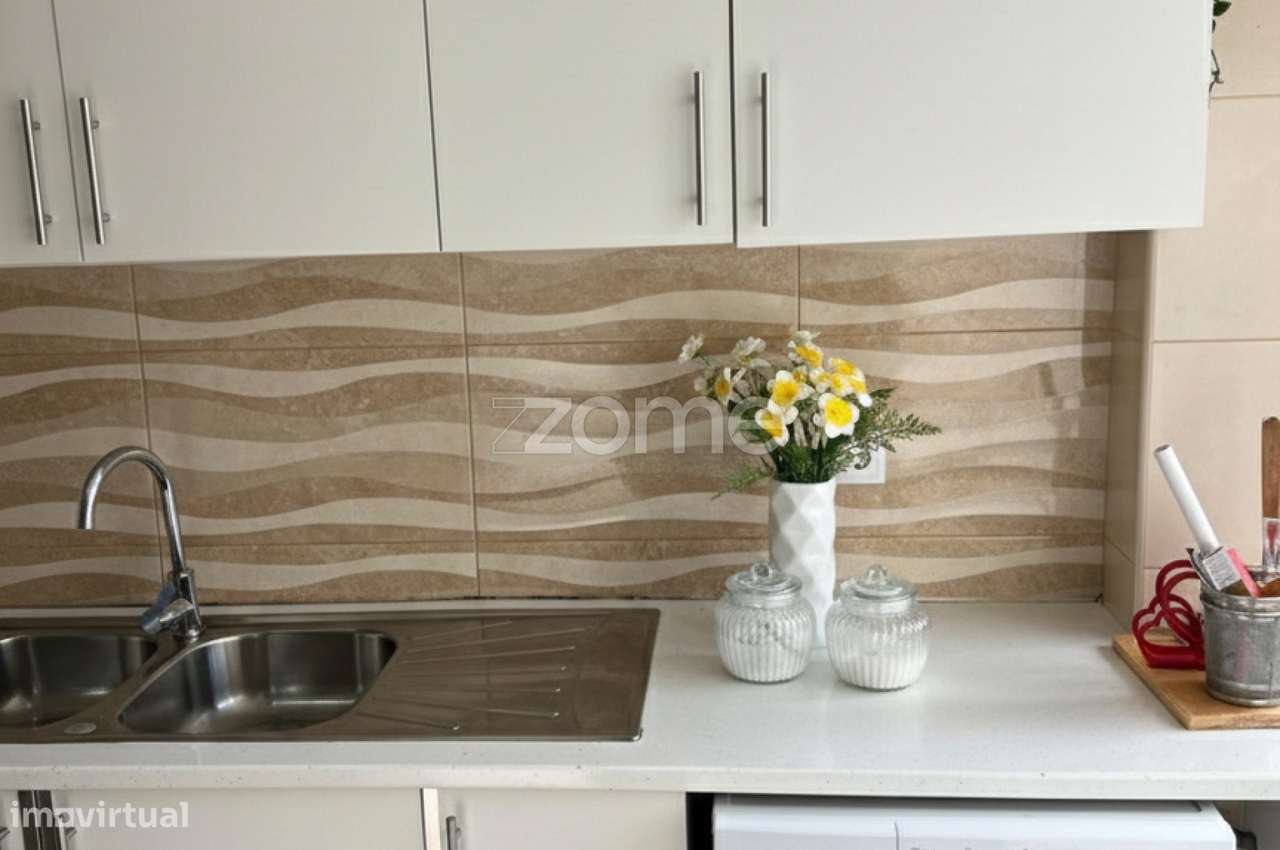 T2 REMODELADO – VALE DA AMOREIRA - Grande imagem: 2/15