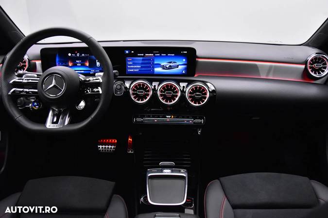 Mercedes-Benz A AMG 35 4Matic AMG Speedshift DCT 8G - 9