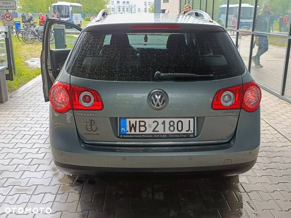 Volkswagen Passat 2.0 FSI Comfortline - 19