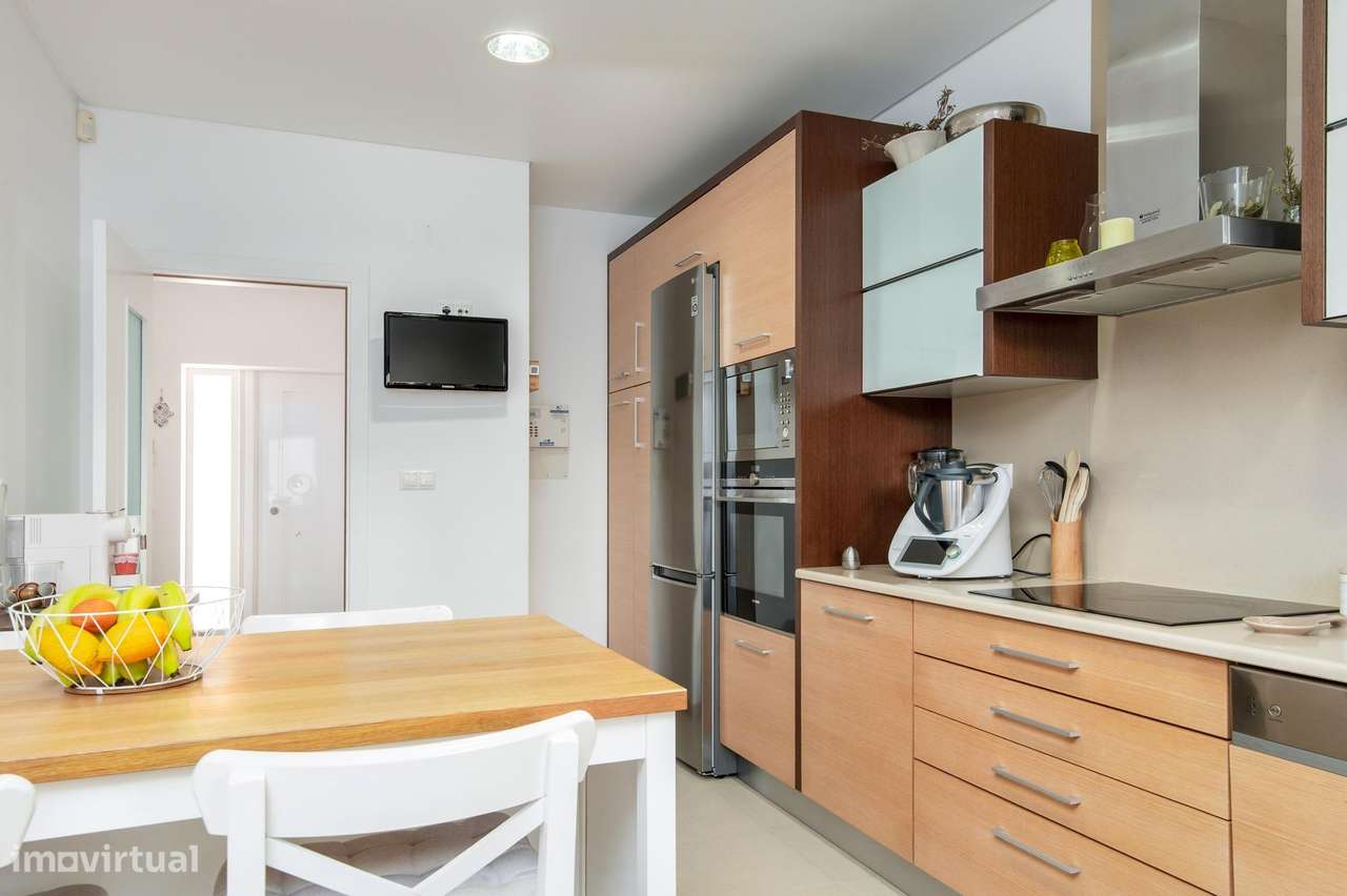 Moradia T3 com Jardim e Garagem | Construída em 2011 | São Pedro...-27