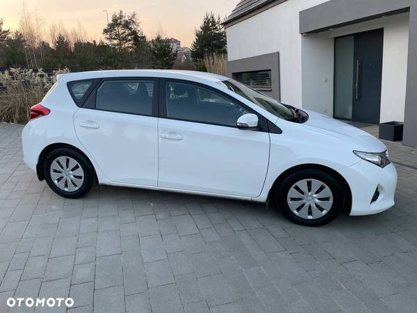 Toyota Auris 1.4 D-4D Active - 2