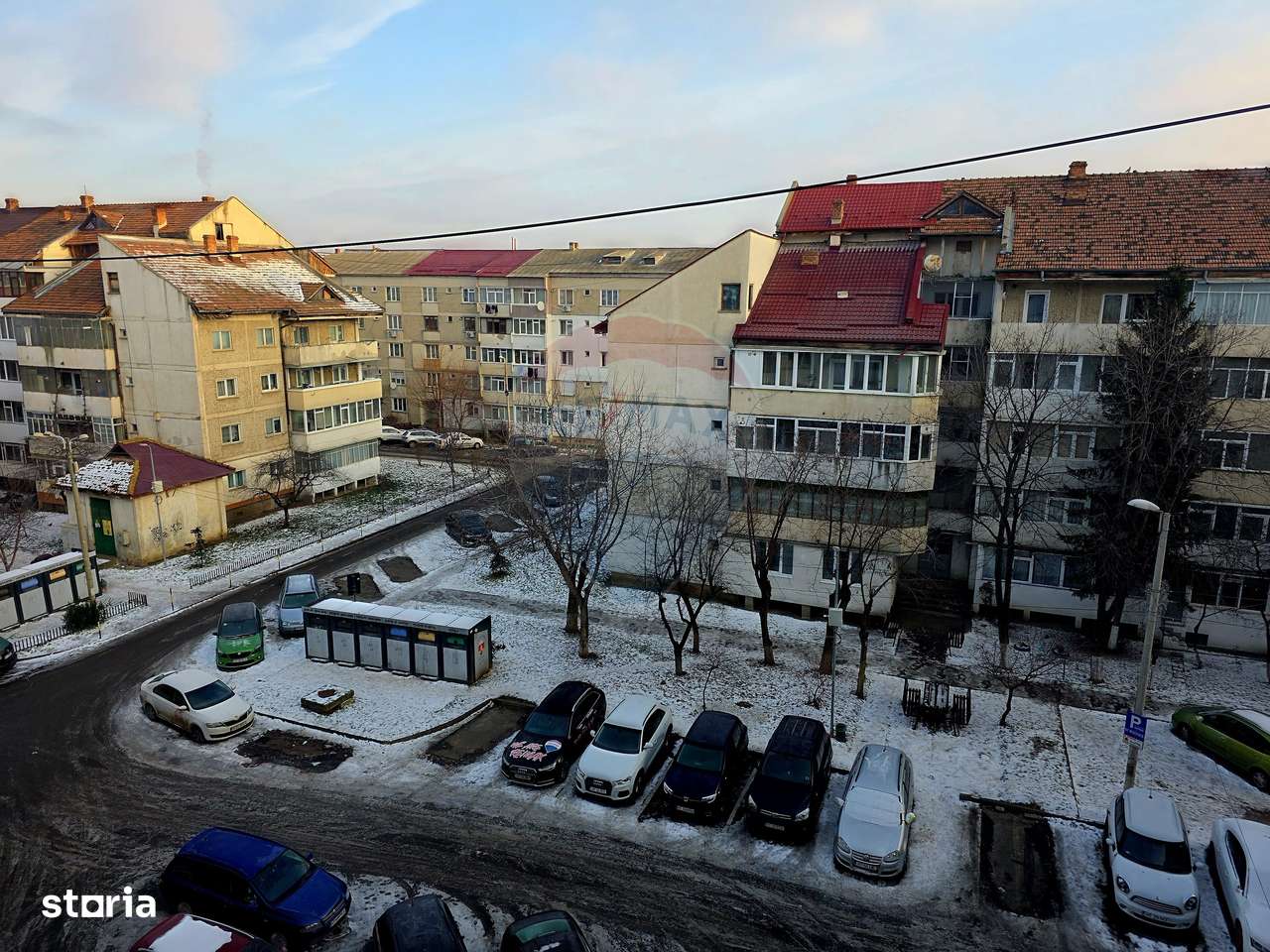 Apartament cu 2 camere de vânzare în zona 1 Mai-19