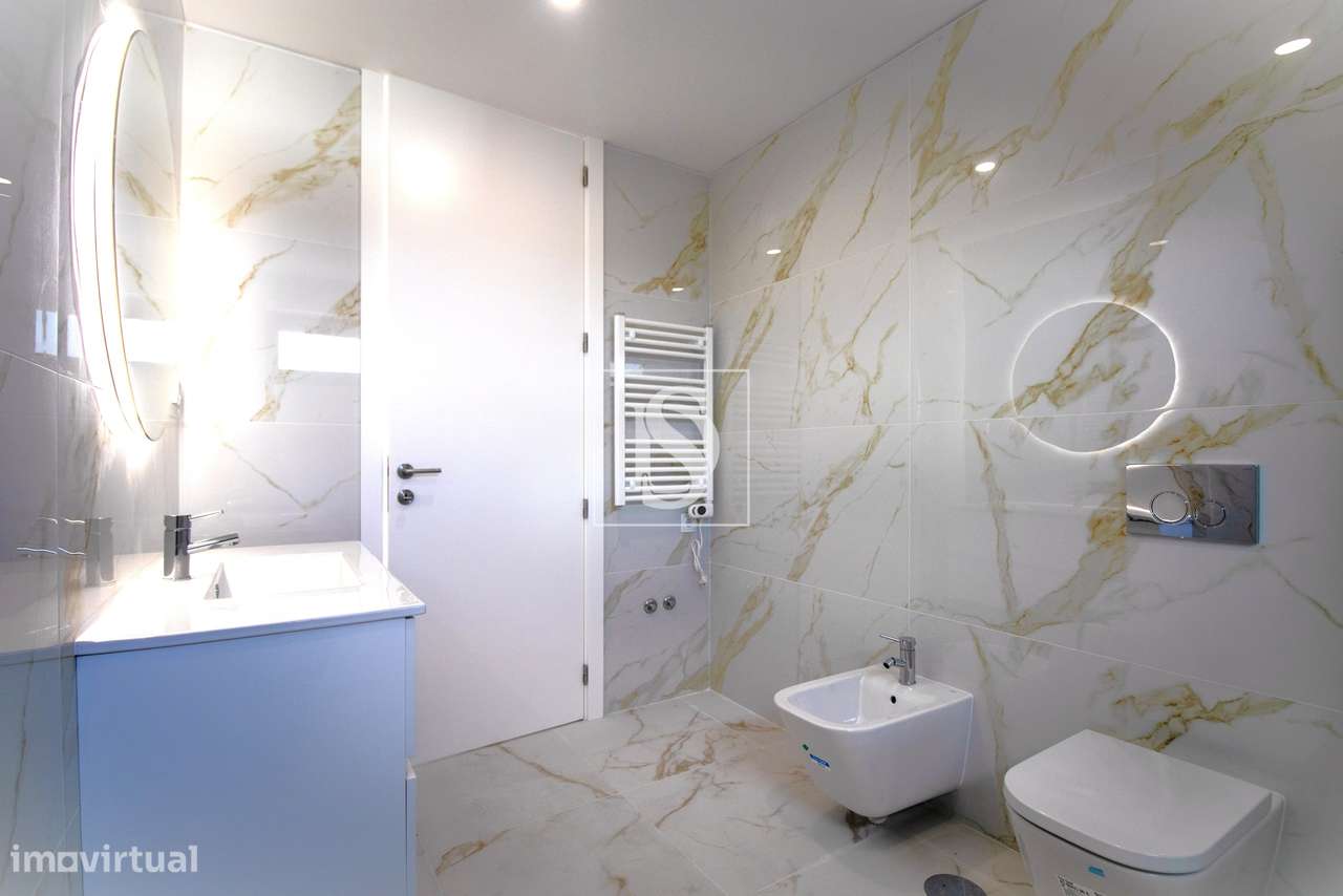 T2 NOVO c/ 139 m², Cozinha Equipada e Garagem Fechada p/ 2 Carros-11