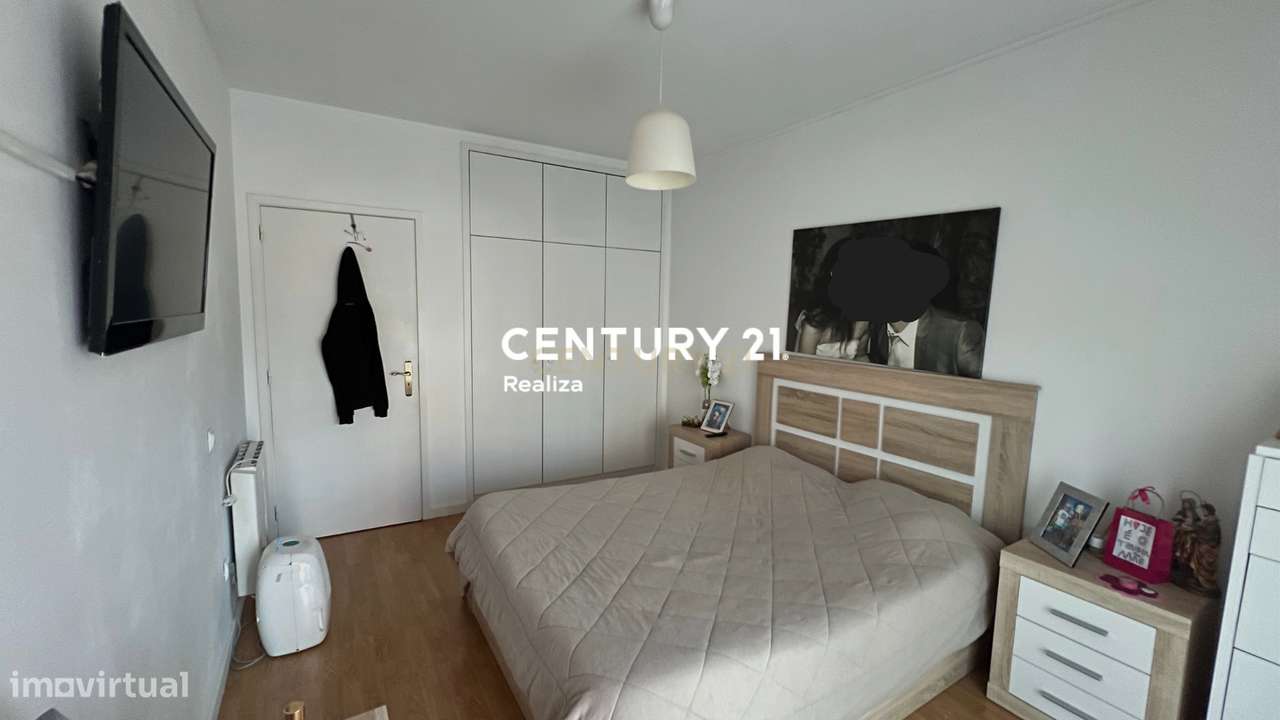 Apartamento T2 em Valongo com Garagem e Varandas-15