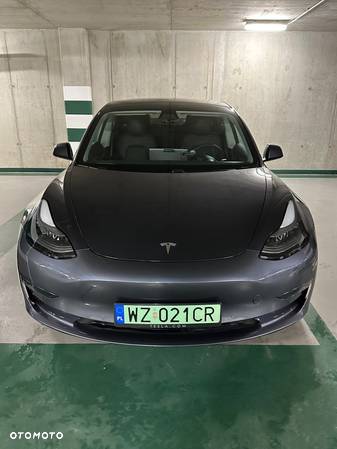 Tesla Model 3 - 10