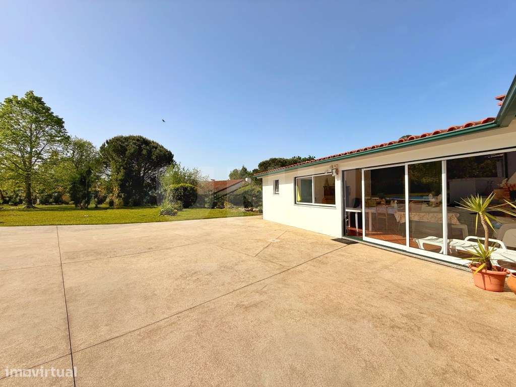 Moradia T4 com Piscina e 2 106m2 de Terreno em Caminha - Espaço e P...-9