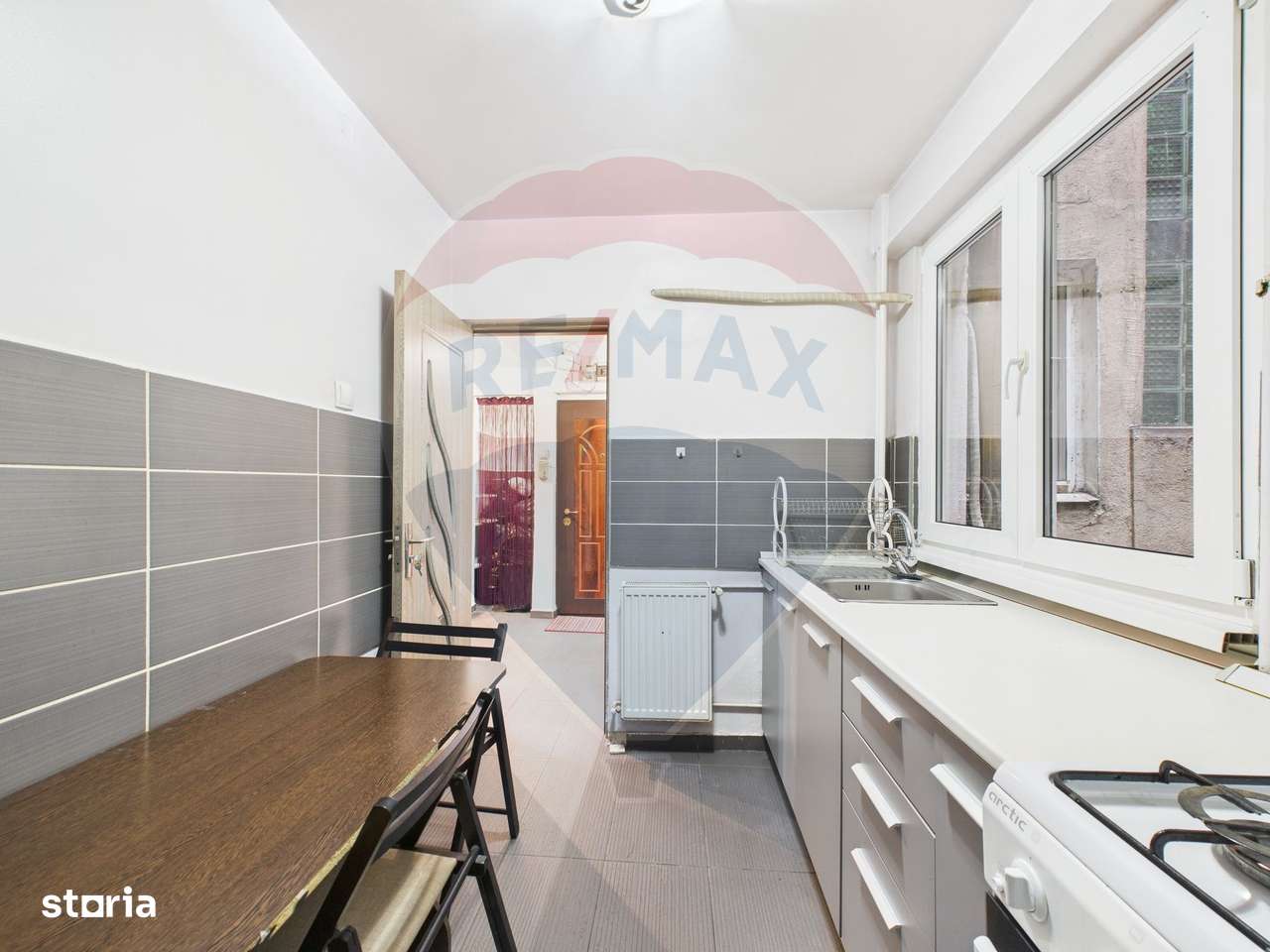 Apartament cu 2 camere de vanzare - Zona Sura Mare-6