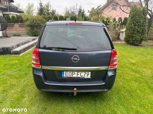 Opel Zafira 1.6 Cosmo - 4