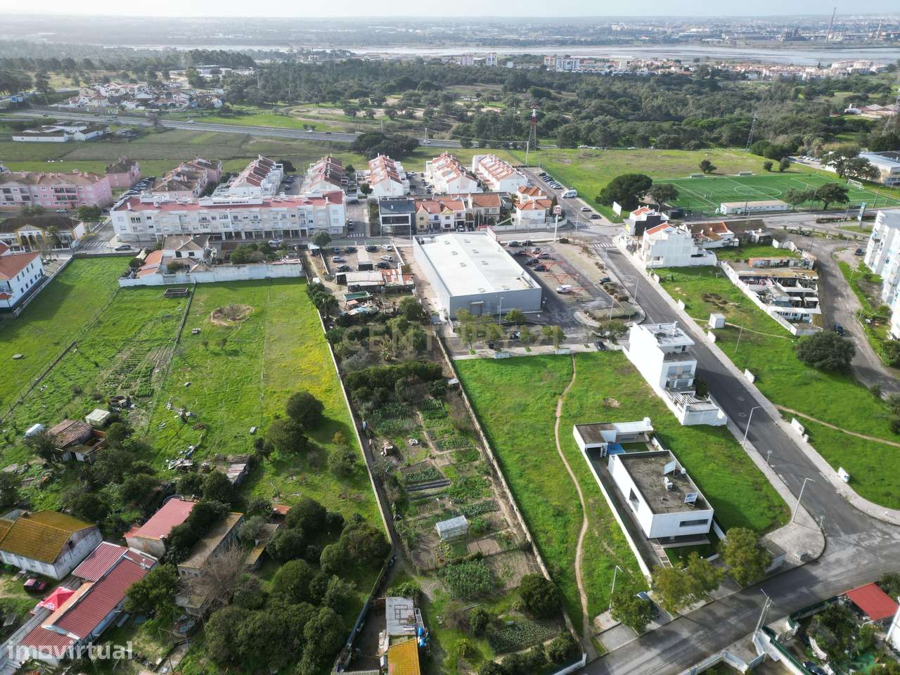 Terreno urbano com 4.125 m² em Santo António da Charneca – Barreiro, i - Grande imagem: 4/17