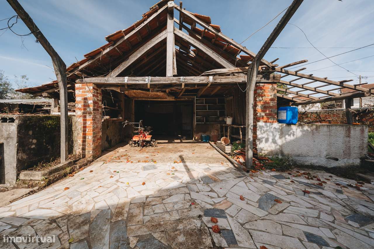 Moradia T3 com Terreno de 1.577 m² | Ribeira do Fárrio – Ourém-32