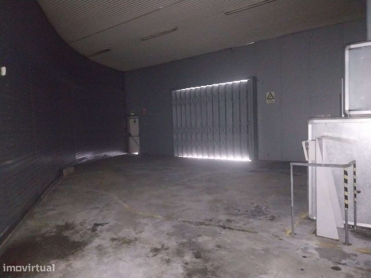 Armazén em Vila Nova de Famalicão, Mogege-12