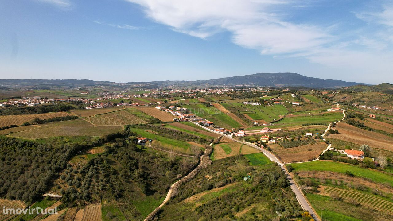 Terreno Rústico  em Alenquer