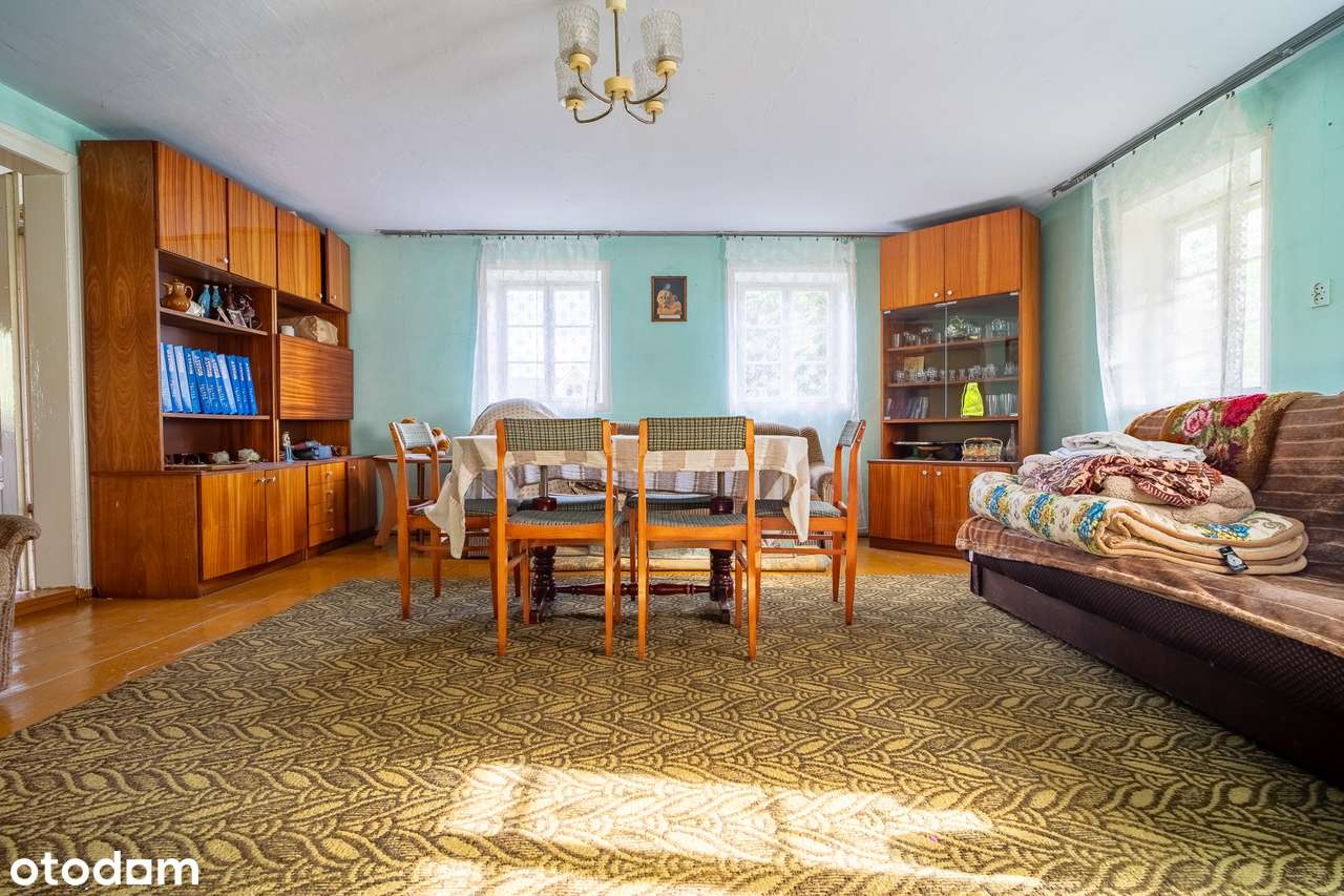 Dom z garażem i poddaszem w spokojnej okolicy-14