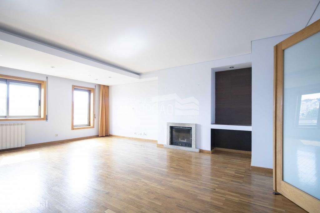 Apartamento T4 em Zona Premium - Pronto a Habitar em Bragança-2